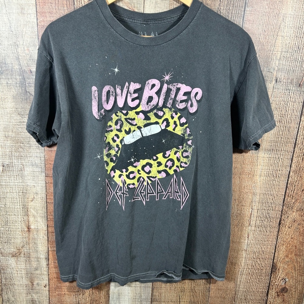 Def Leppard Love Bites Graphic T-Shirt Goodie Two Sleeves Grey Large Womens